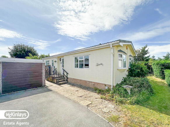 2 Bedroom Park Home for Sale