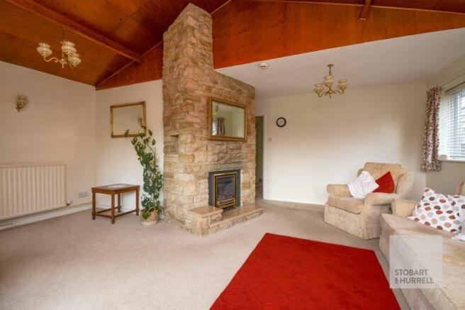 Lounge with Fireplace 