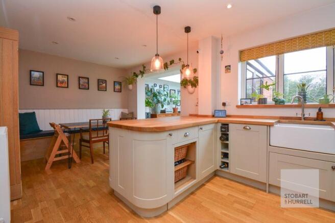 Kitchen Diner 