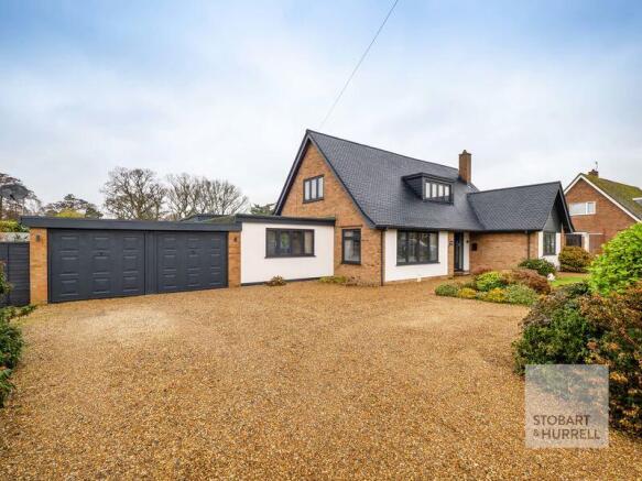 Off-Road Parking & Double Garage