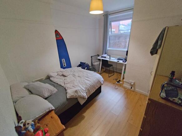 Bedroom 2 (1)
