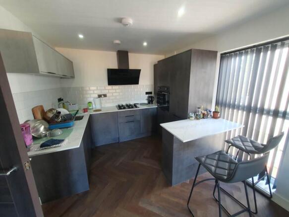 Kitchen (1)