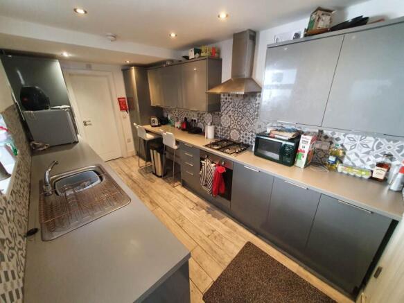 Kitchen (1)