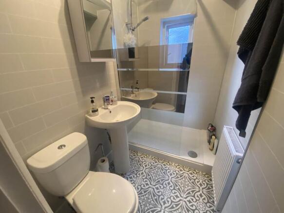 First Floor Shower R