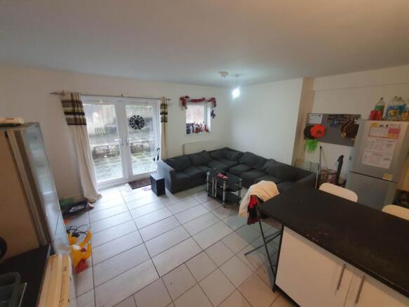 Kitchen Diner Revers