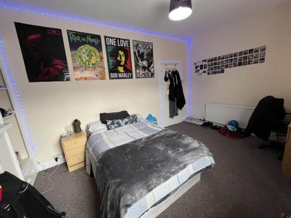 First Floor Front Be