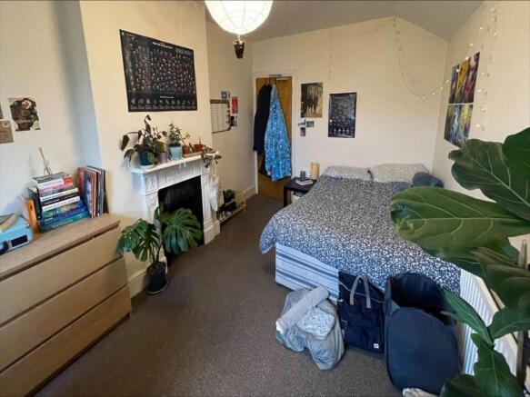 First Floor Rear Bed