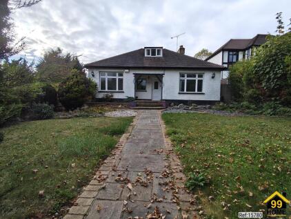 Woodcote Grove Road, Coulsdon, Surrey, CR5