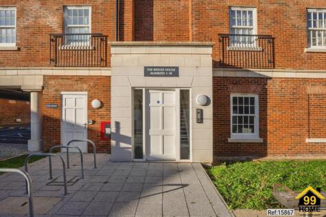 The Bridgehouse, Gosport, Hants, PO12