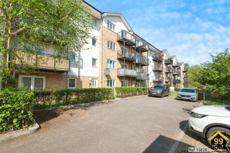 Sharps Court, Hitchin, Hertfordshire, SG4