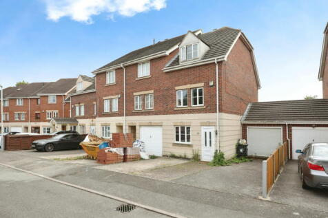 Rose Park Close, Hayes, UB4 9AT