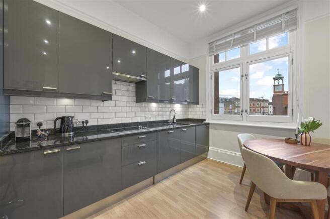 HIGH STREET 74,6.jpg