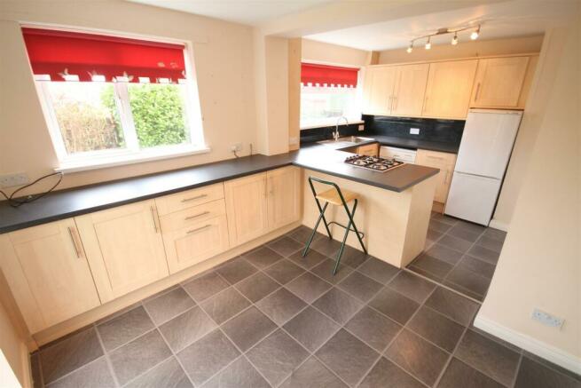 Open Plan Kitchen and Dining Room