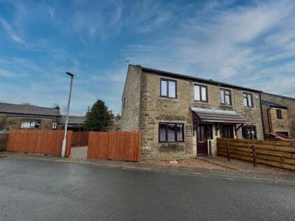 Ducking Pond Close, Haworth, Keighley, BD22