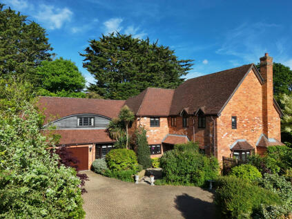 Ashton Place Maidenhead, Berkshire, SL6 4TA