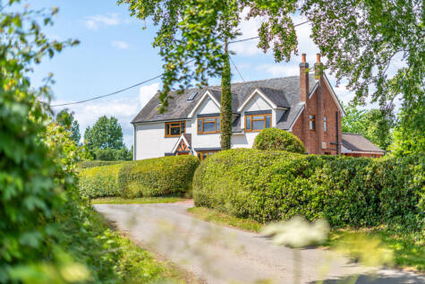 Chapel Lane, Hanbury, Staffordshire DE13 8TR