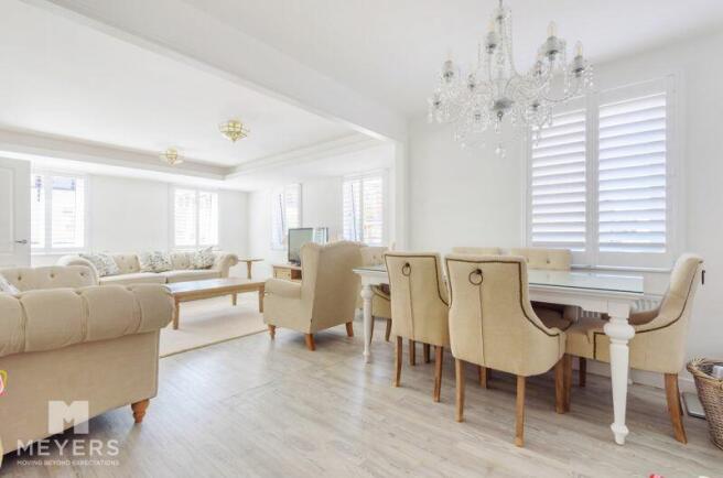 Lounge/Diner