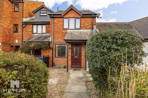 Waldren Close, Poole, BH15