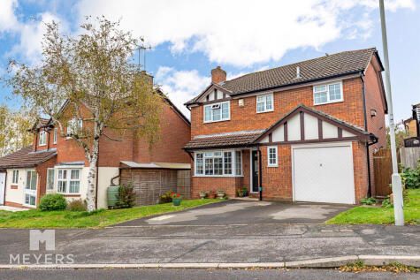 Pilsdon Drive, Poole, BH17 9