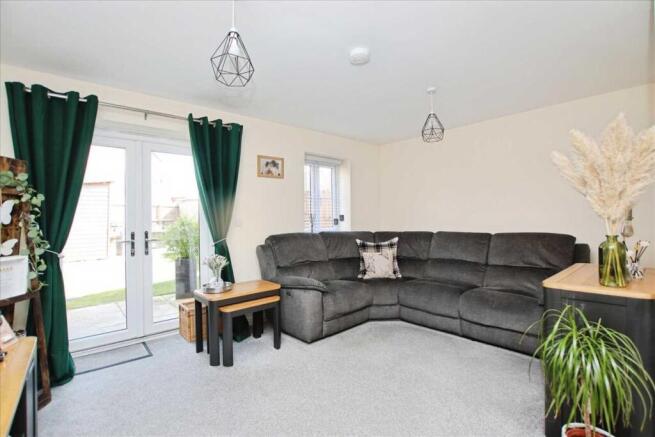 Lounge/Kitchen