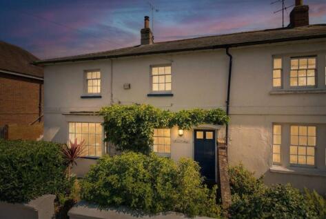 The Square, Angmering, BN16