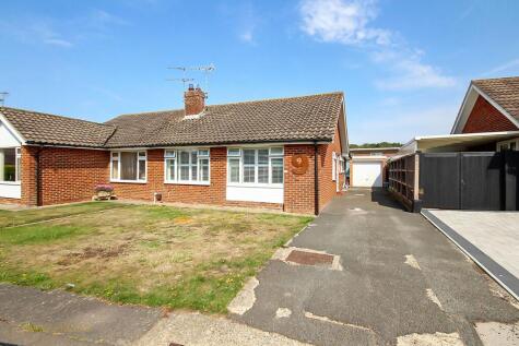 Furzefield Close, Angmering, BN16