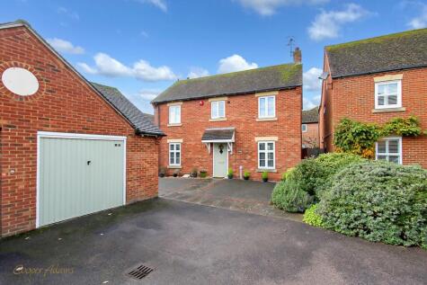 Pound Way, Angmering, BN16