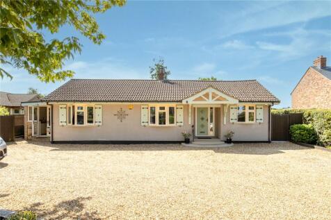 North Crawley Road, Newport Pagnell, Buckinghamshire, MK16