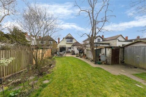 Wolverton Road, Newport Pagnell, Buckinghamshire, MK16