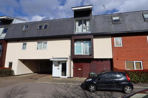 Addenbrookes Road, Newport Pagnell, Buckinghamshire, MK16