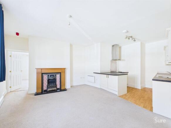 Lounge/ Kitchen