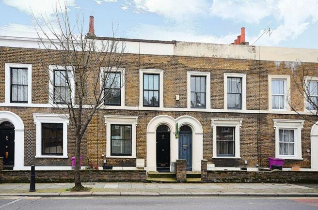 3 bedroom house for sale in Old Ford Road, Bethnal Green, E2, E2