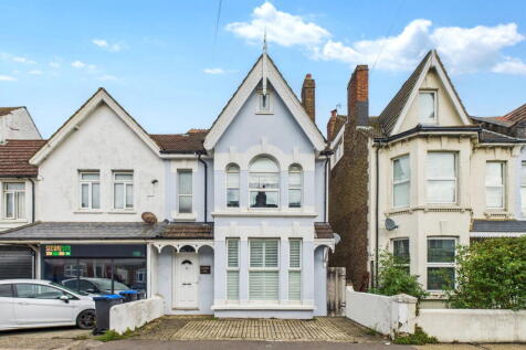 Tarring Road, Worthing, BN11 4HG