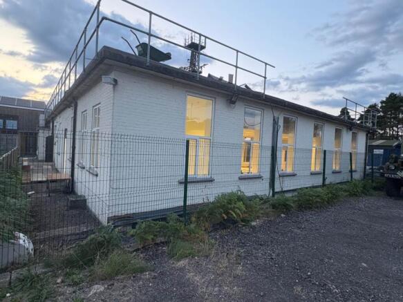 Exterior pic 2