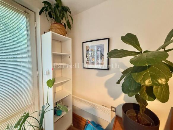 Lounge feature