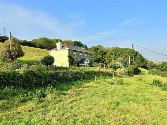 FARMHOUSE & MEADOW