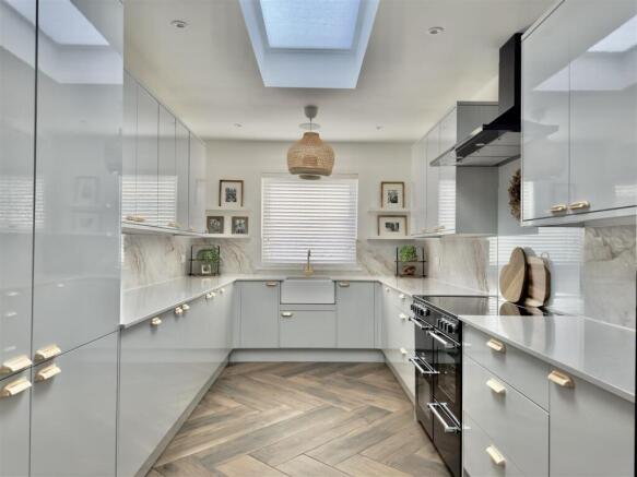 KITCHEN.jpeg