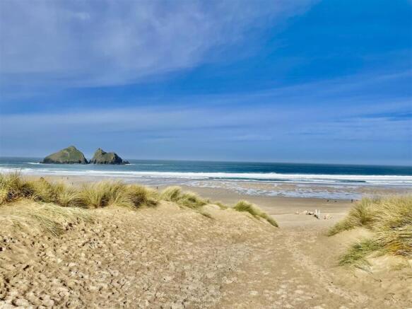 Holywell Bay (approx 1 mile)