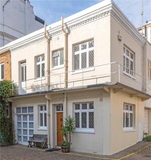 Courtfield Mews, London, SW5