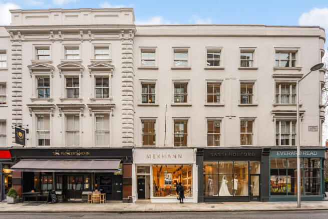 84 Fulham Road Londo