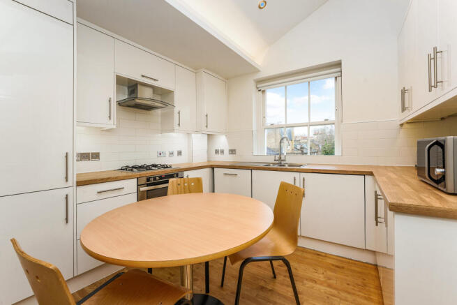 84 Fulham Road Londo