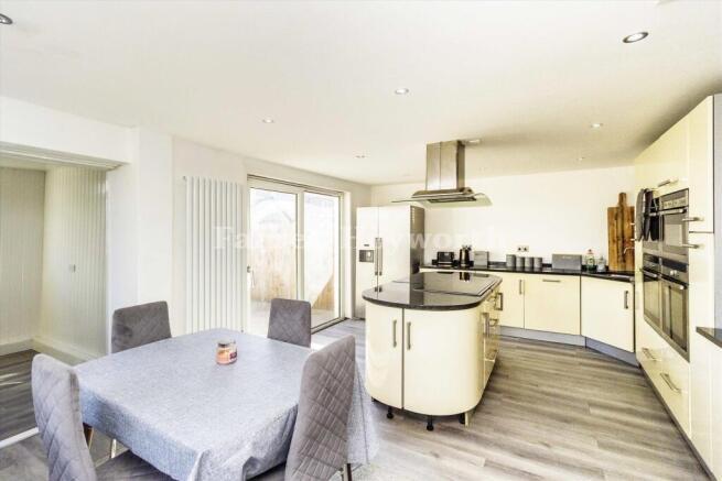Kitchen dining room 
