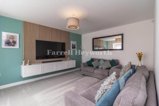 Lounge image 2