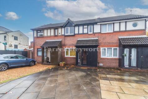 College Court, Preston