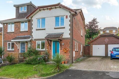 Lytchett Drive, Broadstone