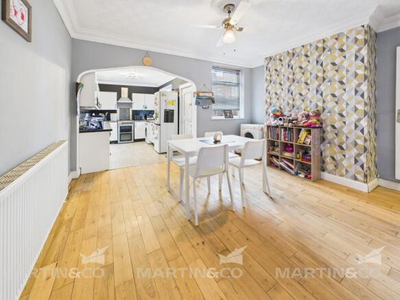 CAM02406G0-PR0529...