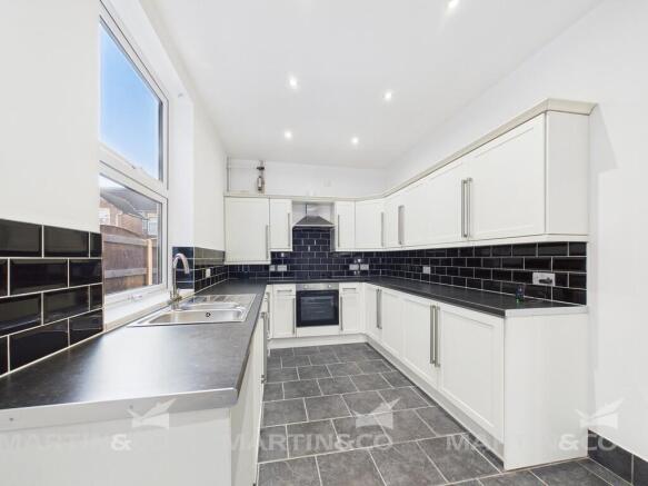 CAM02406G0-PR0552...