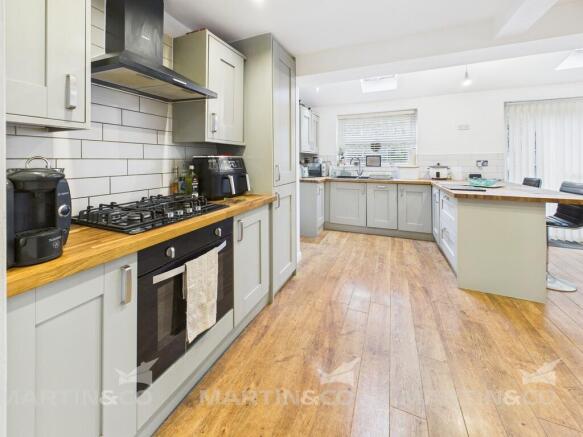 CAM02406G0-PR0550...