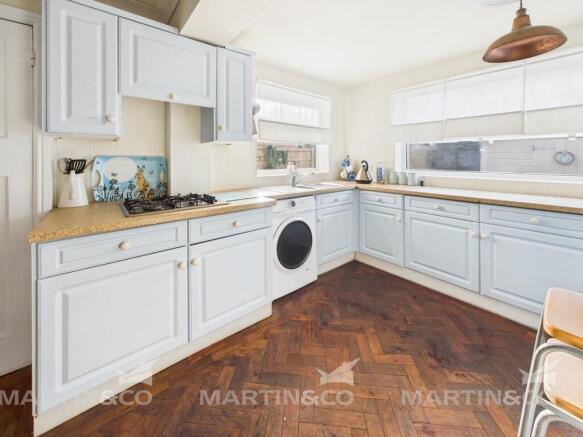 CAM02406G0-PR0558...