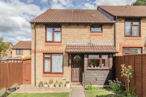 Rowhurst Avenue, Addlestone